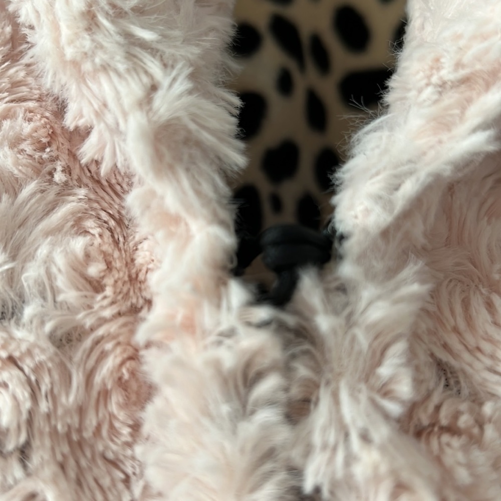 Betsey Johnson pink plush rose coat size S. Animal print on inside super cozy - Picture 4 of 5